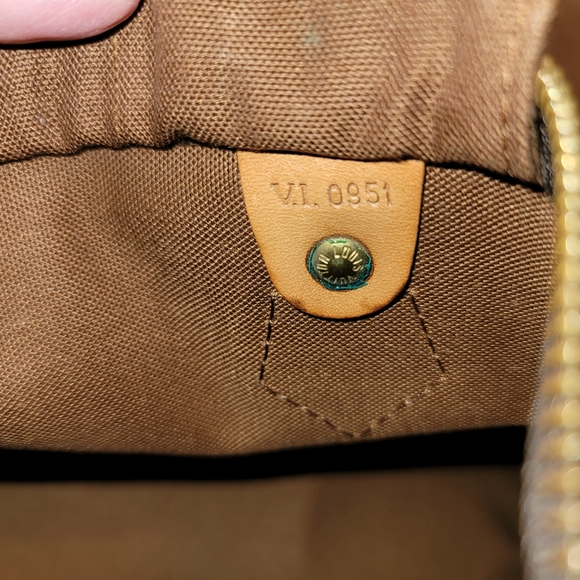 Authentic LOUIS VUITTON (Vintage) Speedy 30 - Picture 10 of 13